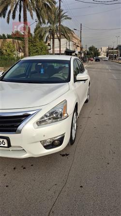 نيسان ألتيما